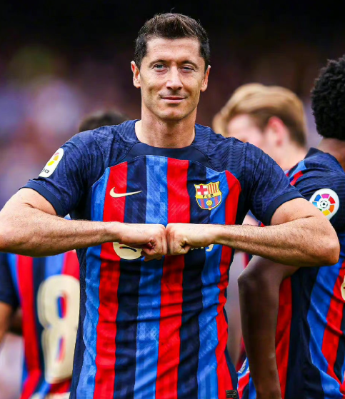 莱万冬窗无意离队,<a href='/news/tag/258.html' style='color: blue;'>巴萨</a>未来成谜待解